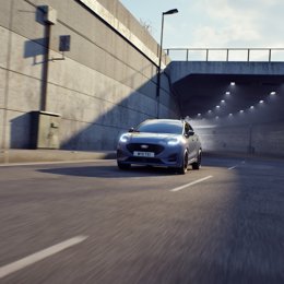 Ford lanza en Europa el nuevo Puma Gen-E con autonomía de 572 kilómetros y Blue Cruise incluido