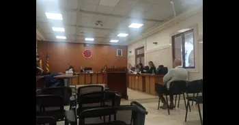 Una niña acusa a su padre de pegarle y él aporta en su defensa una quincena de denuncias de la madre, todas archivadas