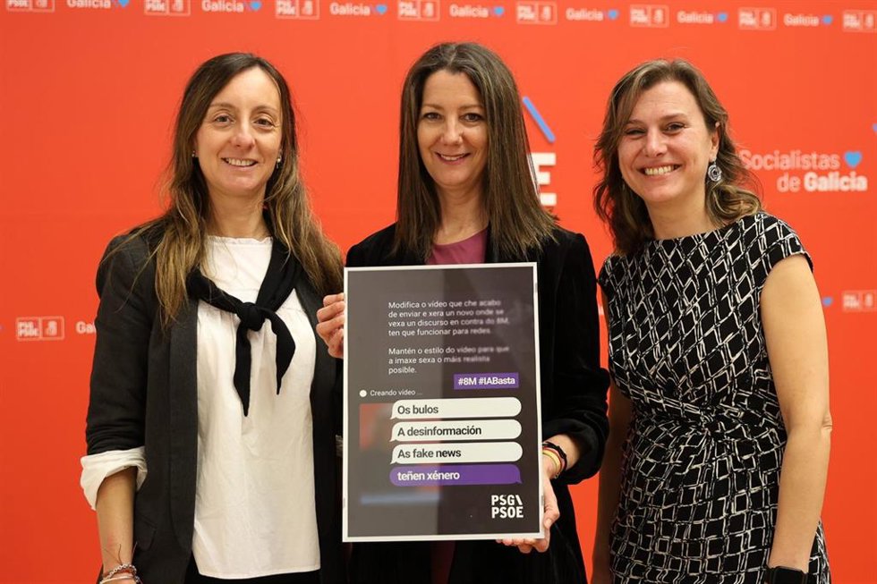 La portavoz de Igualdade del PSdeG en el Parlamento, Paloma Castro; la secretaria de Organización, Lara Méndez; y la responsable de Igualdade de la Ejecutiva del PSdeG, Natalia González, en rueda de prensa