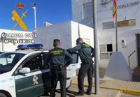 A prisión por apuñalar a un guardia civil de Níjar (Almería) que custodiaba garrafas de 'petaqueo'