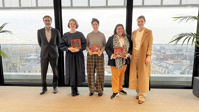 Ezkerretik eskuinera: Iñigo Olaizola (Donostia Sustapena), Bella Bowring (Gerald's Bar), Marta Garcia (CFO Multiverse Computing), Celia Rogero (Ikertzailea) eta Ane Oyarbide (Donostiako Udala)