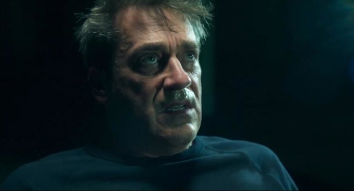 Jon Hamm, desquicado con su nuevo vecino en el tráiler de la temporada 2 de Vicios Ocultos