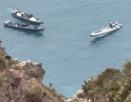 Archivo - Varias lanchas rápidas se refugian del temporal en la costa del Parque Natural de Cabo de Gata-Níjar (Almería).