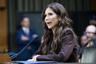 La secretaria de Seguridad Nacional estadounidense, Kristi Noem