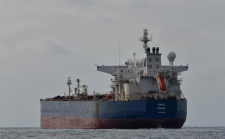 Archivo - El buque CRIUS, antes de recibir una carga de petróleo, a 5 de marzo de 2023, en Ceuta (España). Los buques CRIUS, ANSHUN II y Nobel, petroleros fletados por empresas rusas, han permanecido detenidos en alta mar frente a las costas marroquíes, p