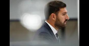 Antelo acusa a Vox de "fabricar pruebas falsas" y vincula su suspensión a un "ataque a la libertad de expresión"