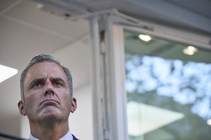 Archivo - Imagen de recurso del portavoz de Vox en el Ayuntamiento de Madrid, Javier Ortega Smith, en la inauguración de las oficinas de Vox Madrid