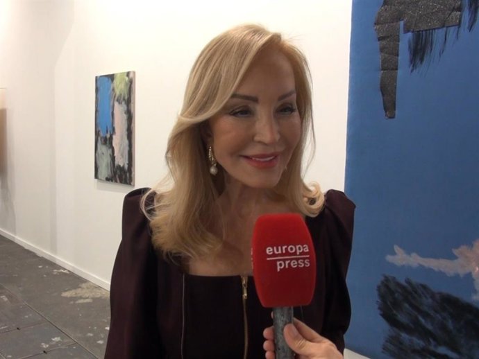 Carmen Lomana desvela el gesto de la Reina Letizia en ARCO