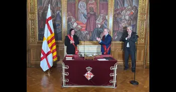 Sara Belbeida (PSC) toma posesión como primera concejal de origen árabe y musulmana de Barcelona