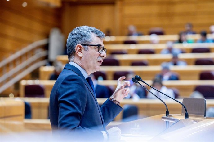 El ministro de la Presidencia, Justicia y Relaciones con las Cortes, Félix Bolaños, interviene durante una sesión de control al Gobierno en el Senado, a 3 de marzo de 2026.