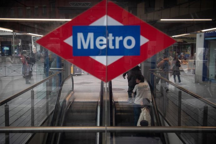 Archivo - Logotipo del Metro de Madrid