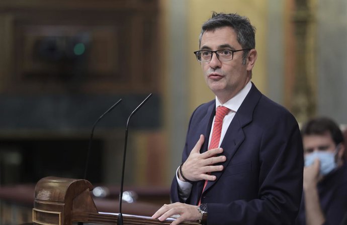 Archivo - Arquivo - O ministro da Presidência, Relações com os Tribunais e Memória Democrática, Félix Bolaños, intervém durante uma sessão plenária no Congresso dos Deputados, em 13 de setembro de 2021, em Madri (Espanha). A sessão plenária do Congresso d
