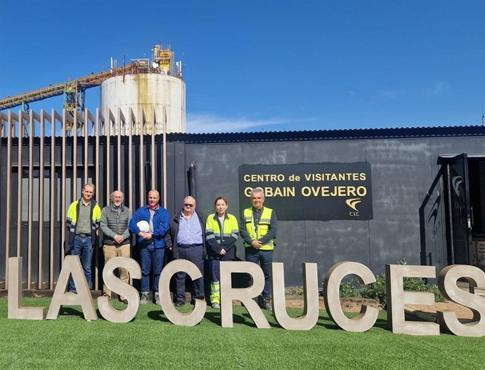 Visita del Colegio de Ingenieros de Minas del Sur a las instalaciones de Cobre Las Cruces.