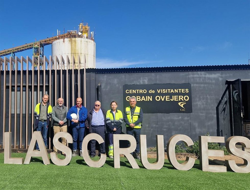 Visita del Colegio de Ingenieros de Minas del Sur a las instalaciones de Cobre Las Cruces.