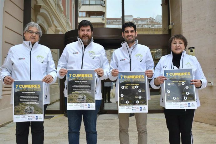 Presentación del proyecto '7 Cumbres por el Cáncer'.