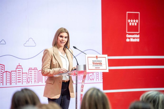 Archivo - La alcaldesa de Alcalá de Henares, Judith Piquet, durante la presentación del Plan de Vivienda de la Comunidad de Madrid, en la Real Casa de Correos, a 5 de noviembre de 2025, en Madrid (España). 