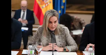 Tolón afirma que la bajada de ratios tiene "beneficios para el alumno" y confirma que la ley incluirá memoria económica