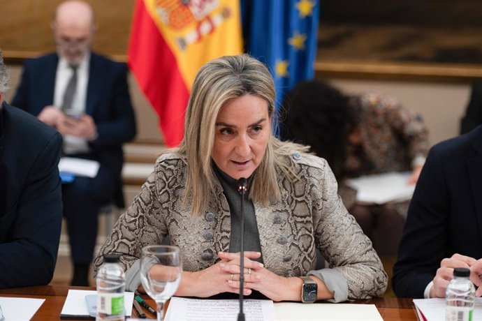 La ministra de Educación, Formación Profesional y Deportes, Milagros Tolón, 