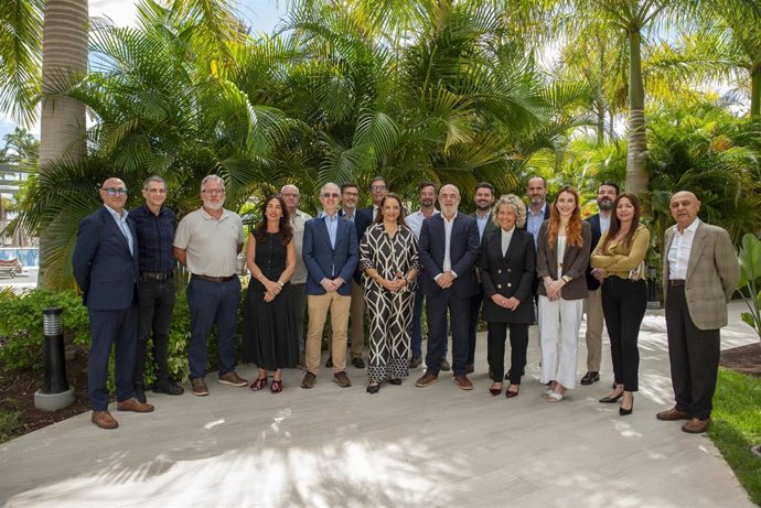 Junta directiva de la FEHT