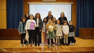 Alumnado de Ubrique premiado en el concurso 'Mi familia es igualitaria', que convoca el Servicio de Igualdad de la Diputación de Cádiz