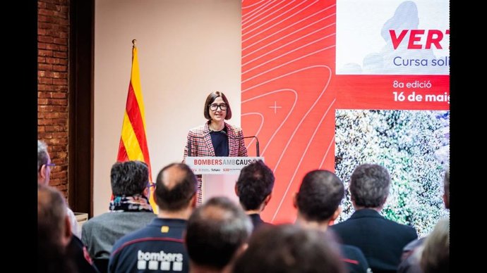 La Consellera de Interior y Seguridad Pública, Núria Parlon, presenta la 8 edición de la cursa Vertical Montserrat en el Espai Baronda de Esplugues de Llobregat (Barcelona), a viernes, 6 de marzo de 2026