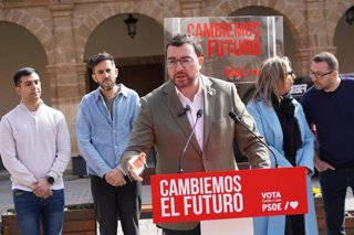 Barbón durante su intervención en Benavente, donde ha arropado a la candidatura del PSOE por Zamora.