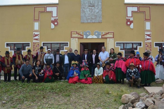 Representantes de Felcode en su viaje institucional a Bolivia