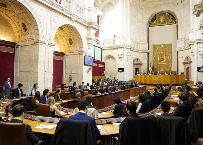 Celebración de la vigésima edición de la Simulación del Parlamento andaluz.