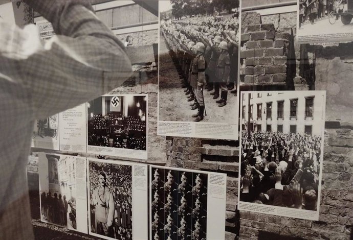 Imagen de la exposición 'Arquetipos de la humanidad', de la fotógrafa Carmen Coque, que podrá visitarse desde mañana en La Casona de Murias de Paredes (León).