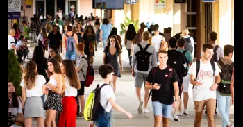 La nueva Ley Universitaria Para Andalucía entrará en vigor el 25 de marzo e inicia la cuenta atrás para acreditar el B2