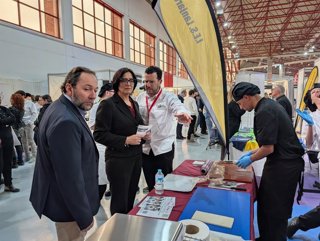 La delegada territorial de Desarrollo Educativo y Formación Profesional y de Universidad, Investigación e Innovación de la Junta en Granada, María José Martín, en Fórmate 2026, en Fermasa