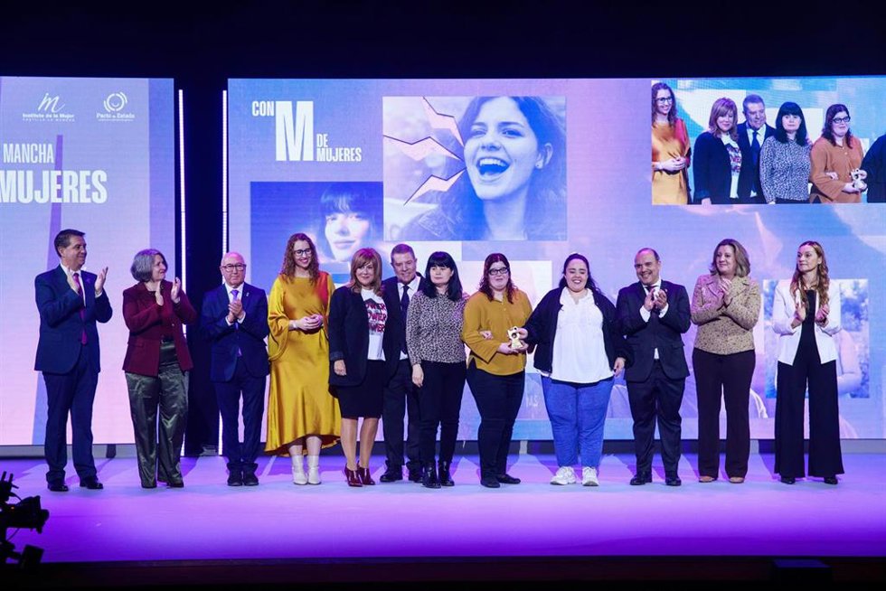 El jefe del Gobierno regional, Emiliano García-Page, preside el acto institucional del Día Internacional de las Mujeres.