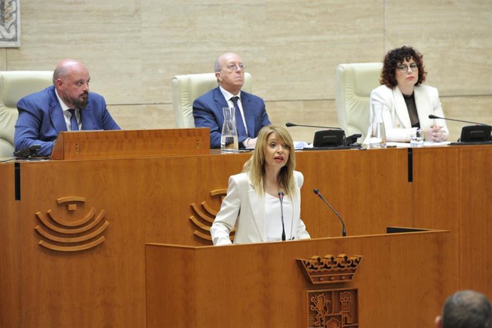 La portavoz del Grupo Parlamentario Socialista en la Asamblea de Extremadura, Piedad Álvarez, en su turno de intervención