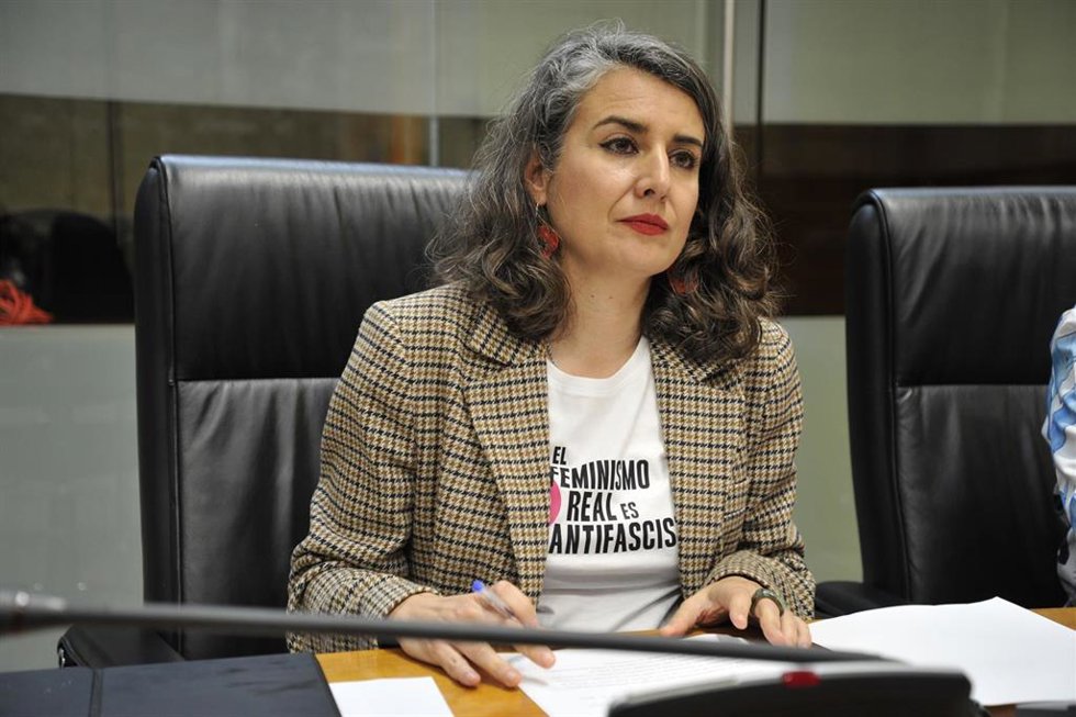La portavoz de Unidas por Extremadura, Irene de Miguel, en la segunda votación de la investidura de María Guardiola