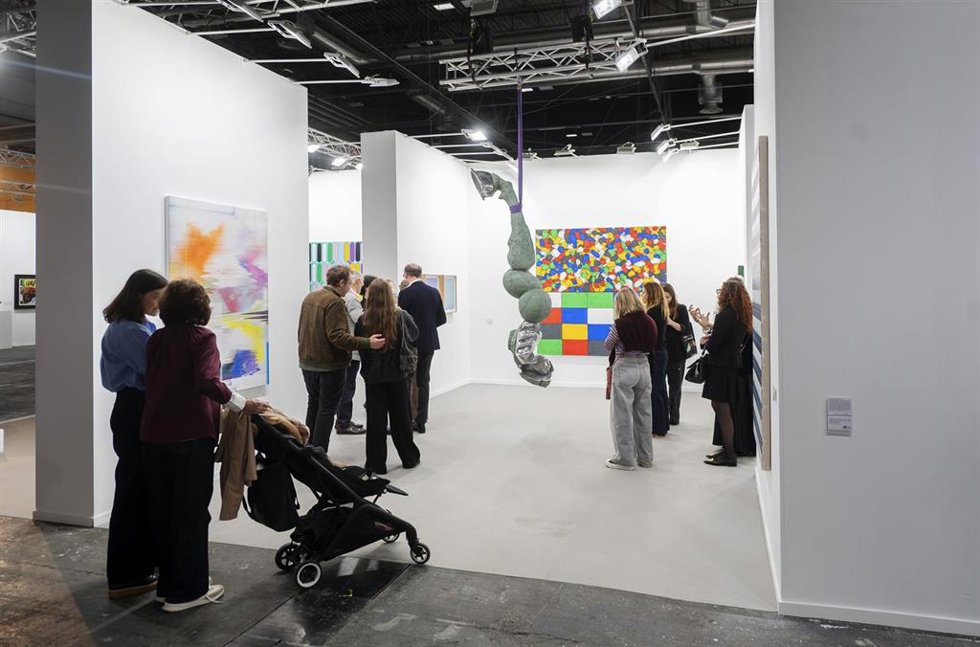 Obras expuestas durante la 45 edición de la Feria Internacional de Arte Contemporáneo de España (ARCO) en IFEMA, a 4 de marzo de 2026, en Madrid (España). La feria de arte contemporáneo ARCOmadrid arranca este miércoles en IFEMA Madrid en una edición e