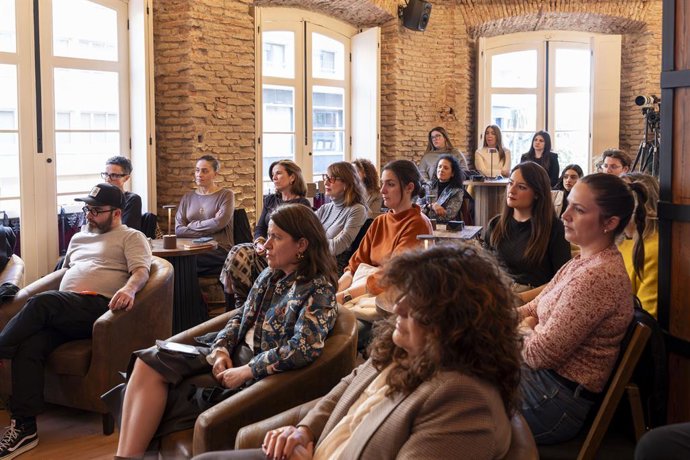 Asistentes al evento en Ágora UTAMED