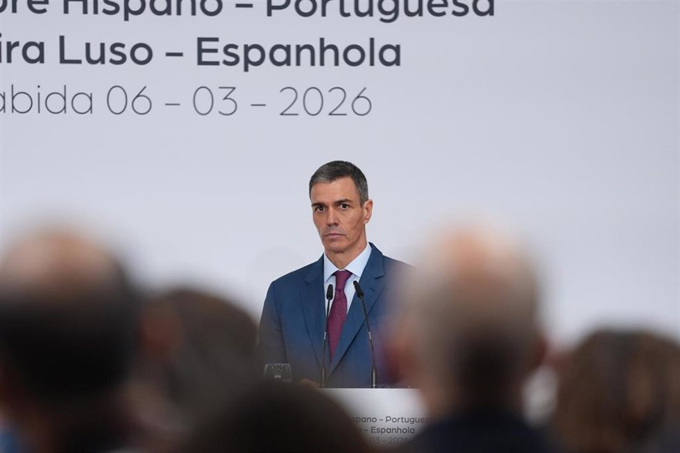 Comparecencia ante los medios del presidente del Gobierno, Pedro Sánchez, tras presidir junto a su homólogo portugués, Luis Montenegro,la ceremonia de firma de acuerdos de la XXXVI Cumbre hispano-portuguesa.