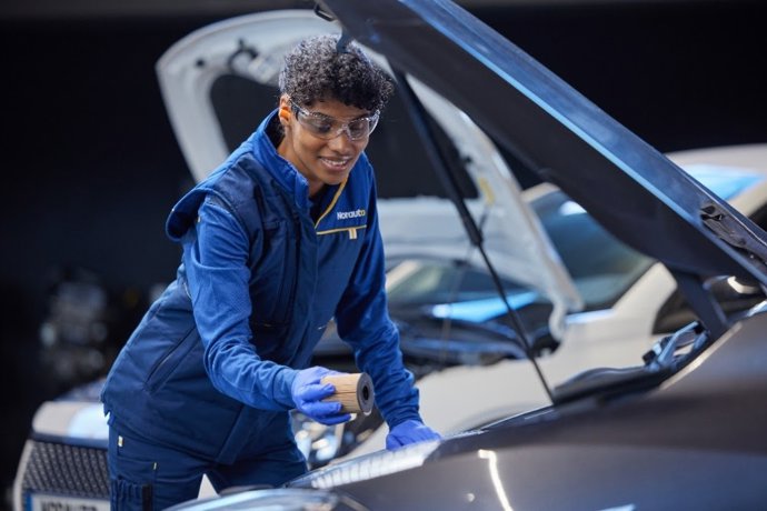 Norauto aumenta un 70% la presencia femenina en su plantilla en cuatro años hasta las 601 empleadas