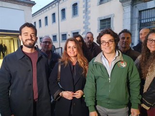 El diputado Carlos H. Quero, la cabeza de lista por Segovia, Susana Suárez, y el portavoz en el Congreso, José María Figaredo.