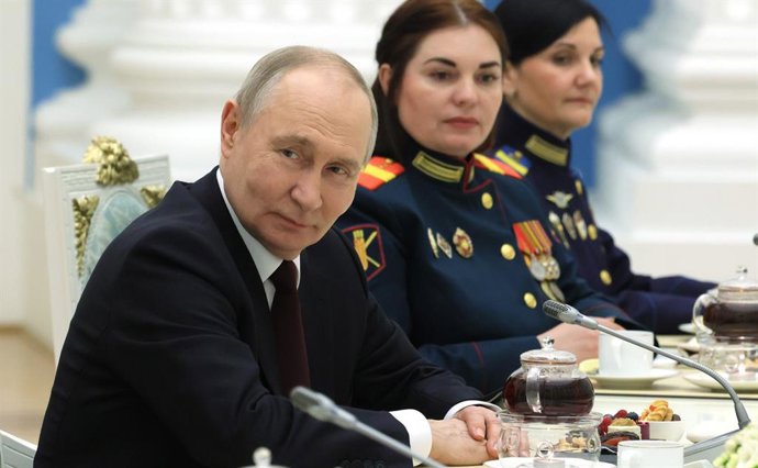 5 de março de 2026, Moscou, Rússia: O presidente russo VLADIMIR PUTIN realizou uma reunião com mulheres representantes de várias profissões no Kremlin, antes do Dia Internacional da Mulher, em Moscou, Rússia.