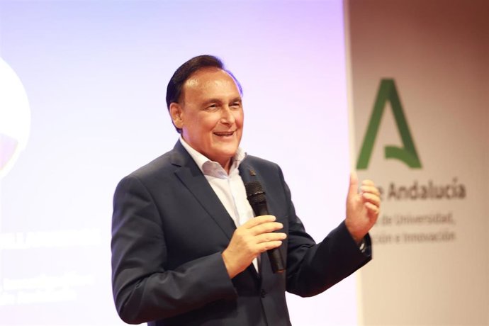 Archivo - Imagen de archivo del consejero de Universidad, Investigación e Innovación de la Junta de Andalucía, José Carlos Gómez Villamandos.