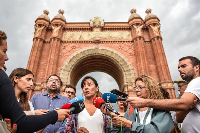 Archivo - Arxivo - La secretària general de CC.OO. Catalunya, Belén López, en declaracions als mitjans aquest dimarts davant de l'Arc de Triomf