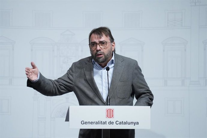 El  secretario general de UGT Catalunya, Camil Ros, interviene durante la firma del acuerdo de los presupuestos catalanes 2026, a 23 de febrero de 2026, en Barcelona, Catalunya (España).