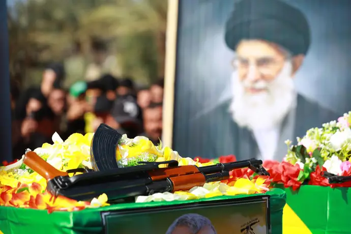 Procesión en recuerdo del ayatolá Alí Jamenei en Irak