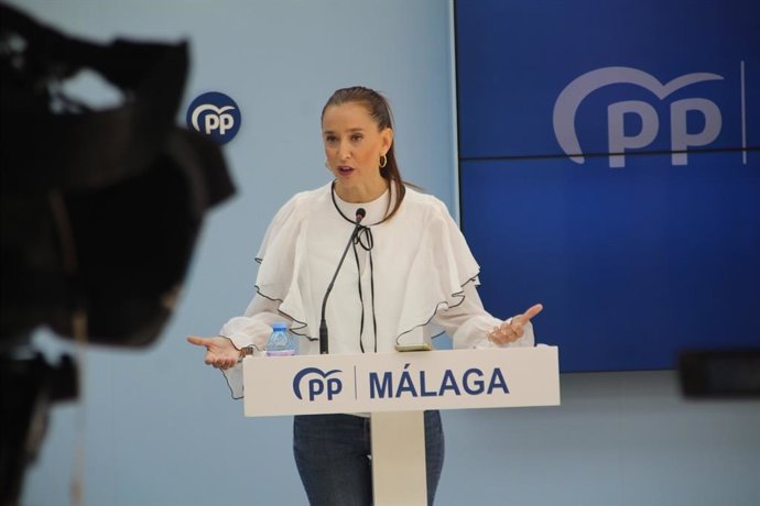 Archivo - La portavoz del PP de Málaga, Elisa Pérez de Siles, en una imagen de archivo.