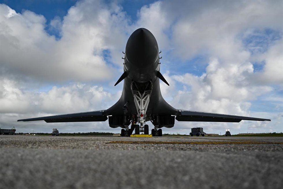 Archivo - Un bombardero estratégico B-1 Lancer