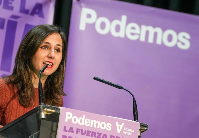 La secretaria general de Podemos, Ione Belarra, durante un acto público, en el centro cívico Bailarín Vicente Escudero, a 7 de marzo de 2026, en Valladolid, Castilla y León (España).