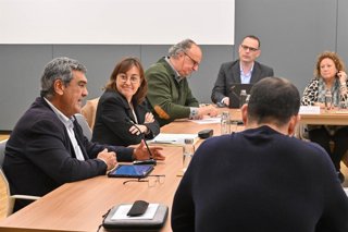 La consellera de Territorio, Vivienda y Transición Ecológica, Sílvia Paneque, se ha reunido este sábado con los integrantes de la Taula de Consens del Delta de l'Ebre