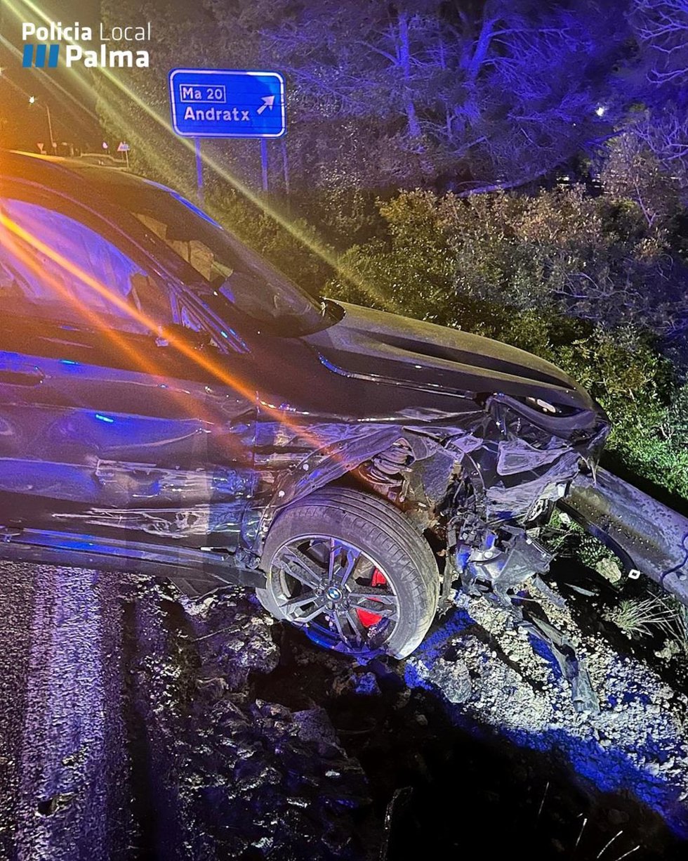 El coche accidentado.