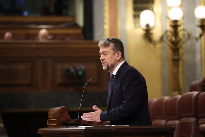 Archivo - El diputado de ERC Francesc-Marc Álvaro Vidal interviene durante una sesión de control al Gobierno, en el Congreso de los Diputados, a 10 de diciembre de 2025, en Madrid (España). El Gobierno se enfrenta una semana más a las preguntas de la opos